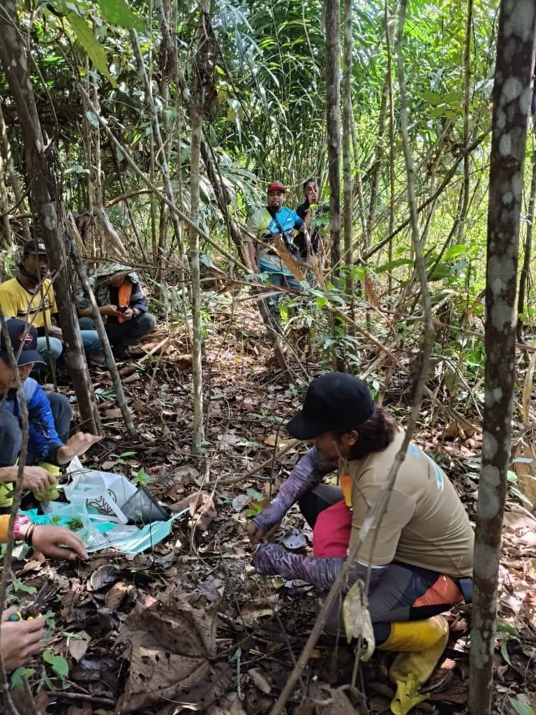 Field officer recording project data