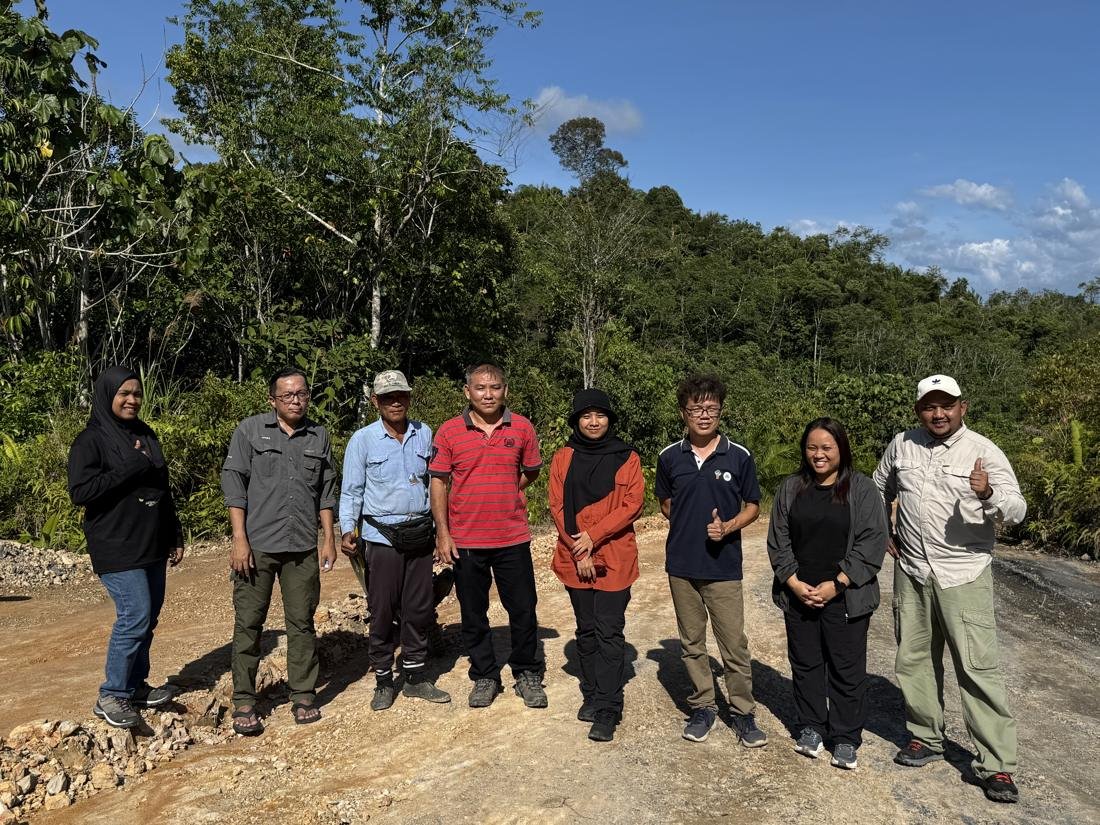 Sastena field team during a forest carbon site assessment