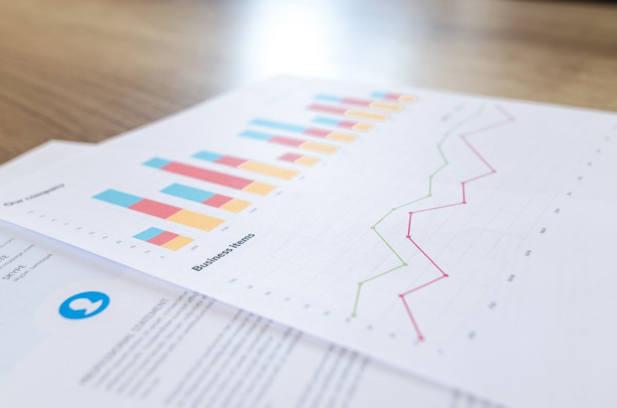 An open carbon project report with charts and data tables